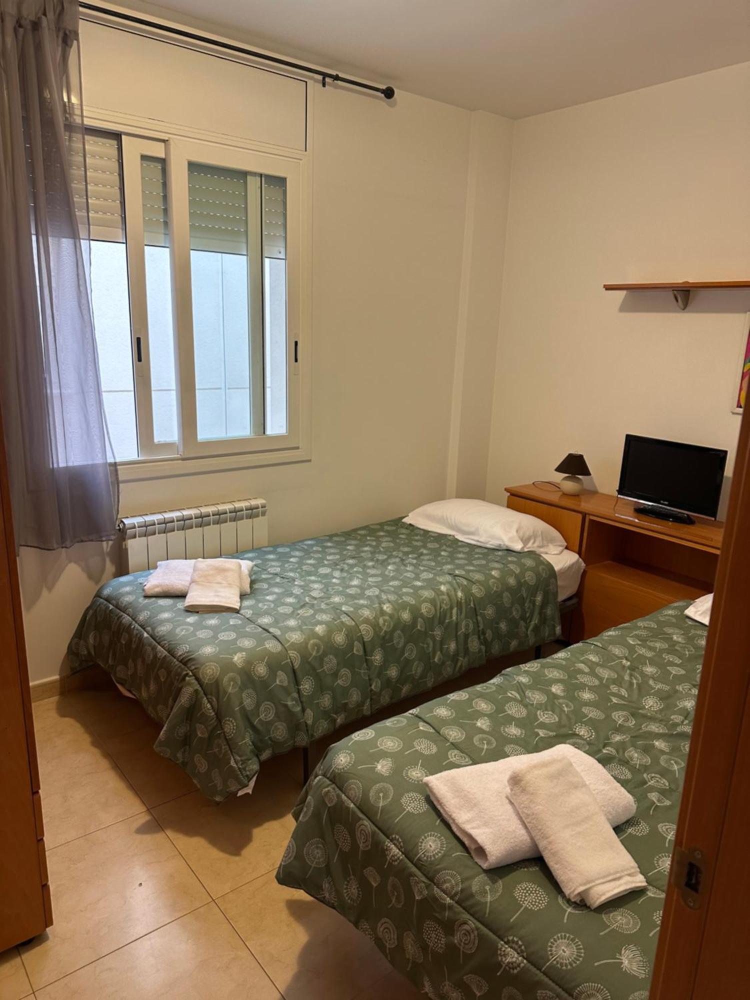 Apartamentos L'Aínsa Esterno foto